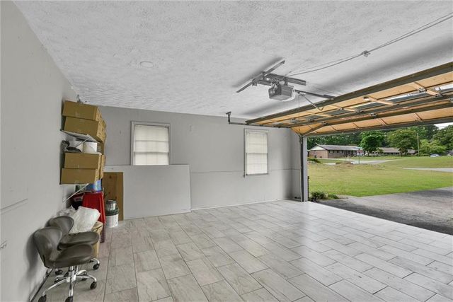 696 N Plantation Court, Lawrenceville, GA 30044