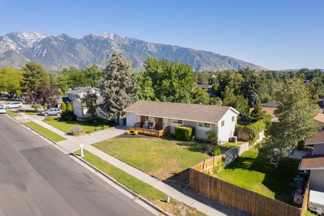 1482 E WATERS LN, Sandy, UT 84093