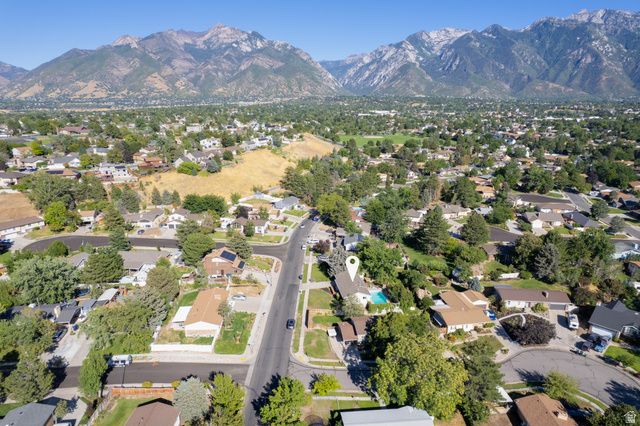 1482 E WATERS LN, Sandy, UT 84093