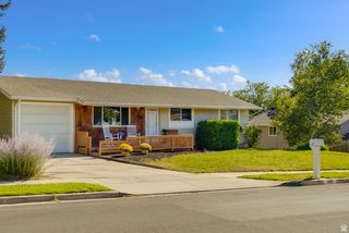 1482 E WATERS LN, Sandy, UT 84093