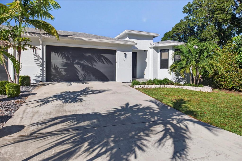 21 NE 25th St, Wilton Manors, FL 33305