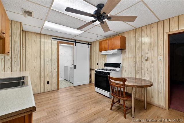 1934 Division Street, New Albany, IN 47150