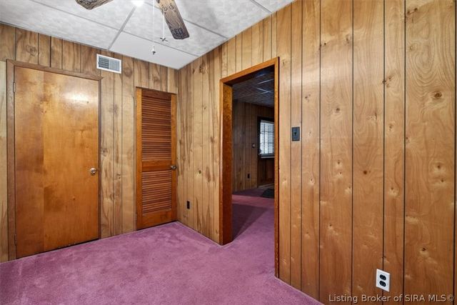 1934 Division Street, New Albany, IN 47150