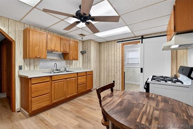 1934 Division Street, New Albany, IN 47150