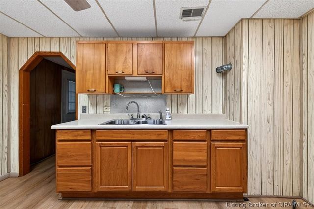 1934 Division Street, New Albany, IN 47150