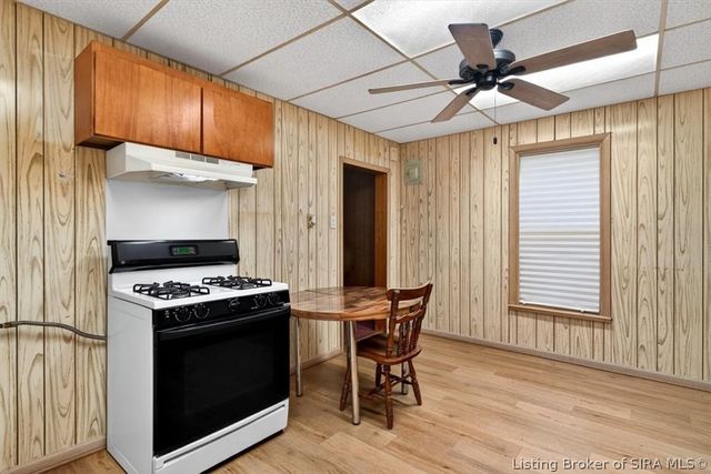 1934 Division Street, New Albany, IN 47150