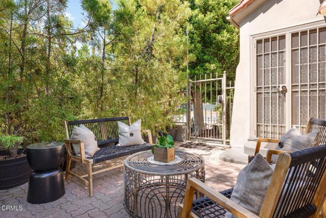 430 La Loma Road, Pasadena, CA 91105