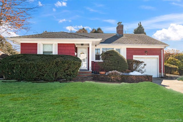 16 Newmarket Road, Syosset, NY 11791