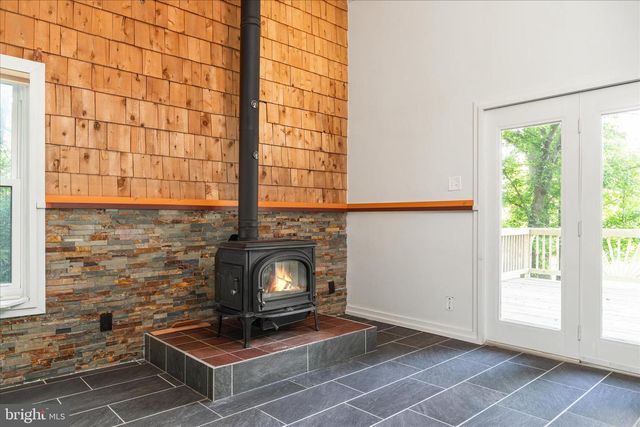 714 DEER MEADOW DR, Strasburg, VA 22657