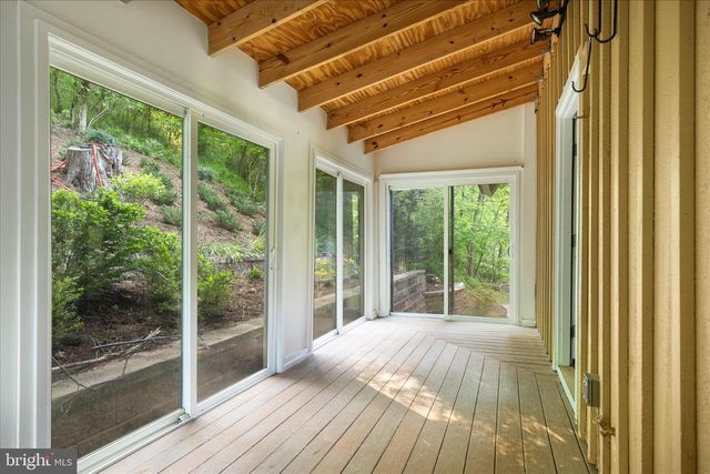 714 DEER MEADOW DR, Strasburg, VA 22657