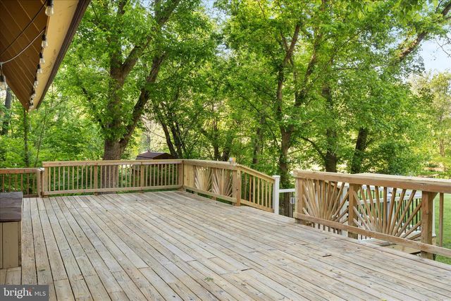714 DEER MEADOW DR, Strasburg, VA 22657