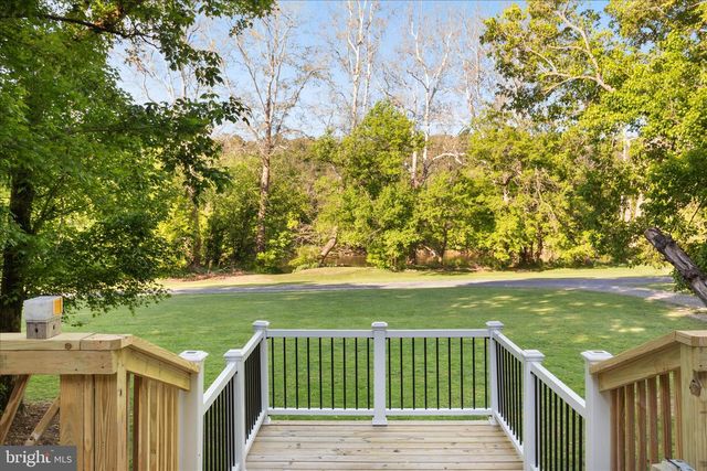 714 DEER MEADOW DR, Strasburg, VA 22657