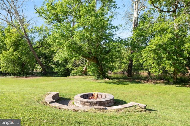 714 DEER MEADOW DR, Strasburg, VA 22657