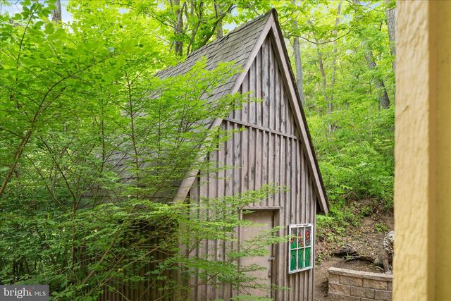 714 DEER MEADOW DR, Strasburg, VA 22657