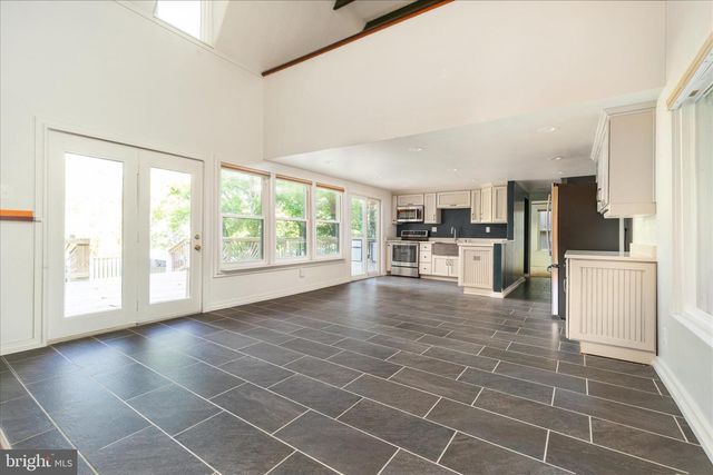 714 DEER MEADOW DR, Strasburg, VA 22657