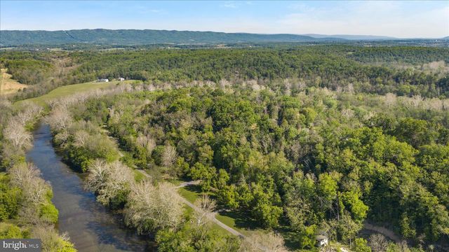 714 DEER MEADOW DR, Strasburg, VA 22657