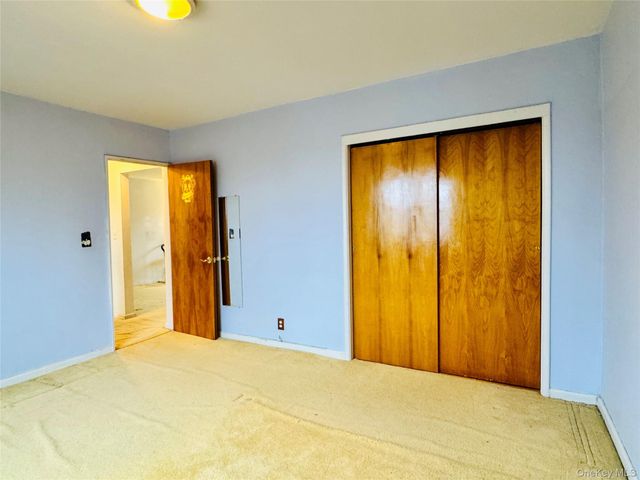 57-41 246TH Crescent Lower, Douglaston, NY 11362