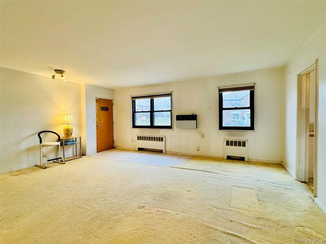 57-41 246TH Crescent Lower, Douglaston, NY 11362