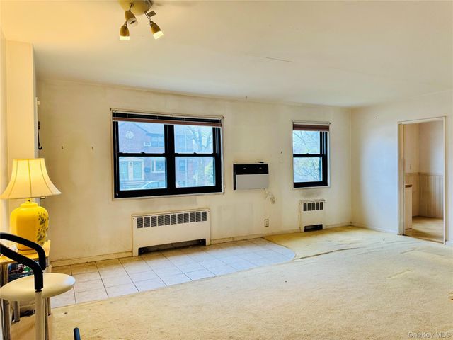 57-41 246TH Crescent Lower, Douglaston, NY 11362