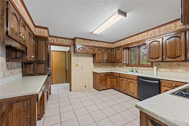 490 Quail Ridge Road, Dover, AR 72837