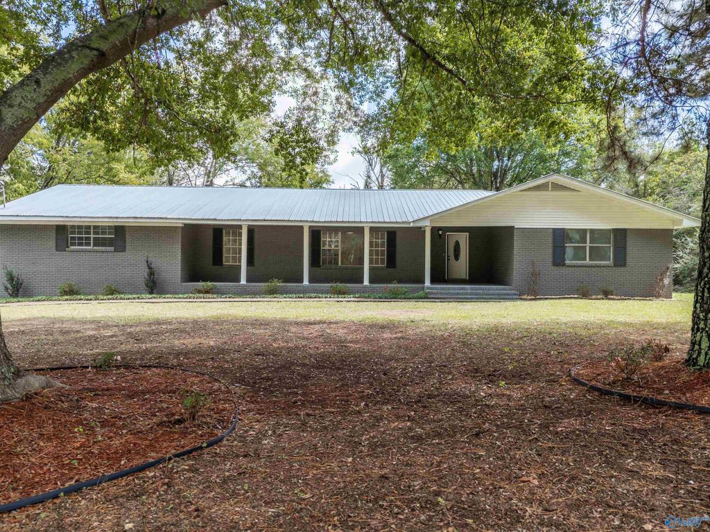 945 Thrasher Road, Altoona, AL 35952