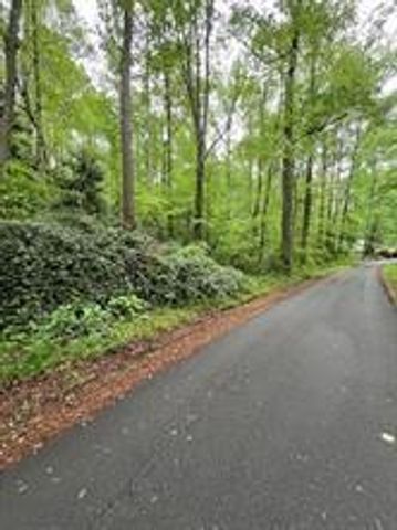 422 Dogwood Drive, Canton, GA 30114