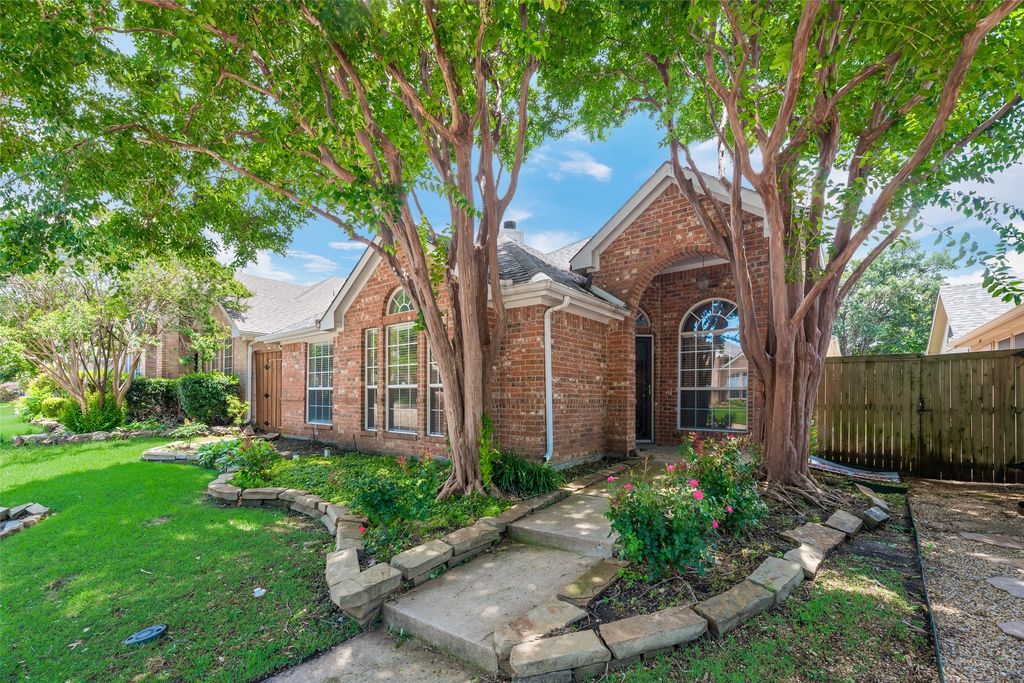 4018 Midrose Trail, Dallas, TX 75287