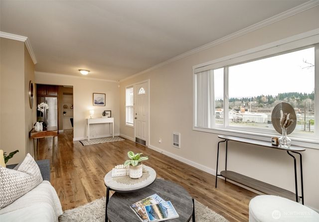 7109 Pacific Highway E, Milton, WA 98354