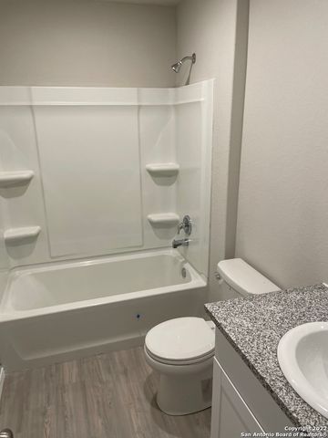 3306 KORNBERG DR, Converse, TX 78109