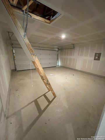 3306 KORNBERG DR, Converse, TX 78109