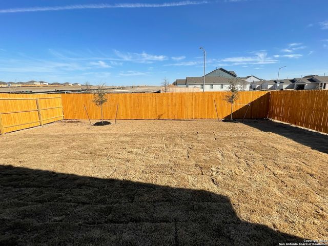 3306 KORNBERG DR, Converse, TX 78109