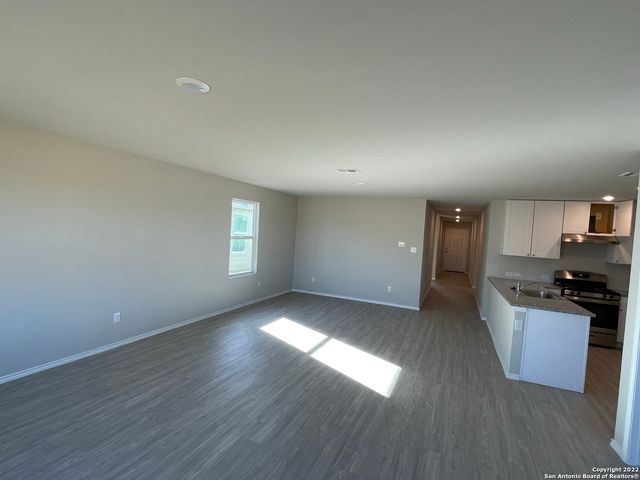 3306 KORNBERG DR, Converse, TX 78109