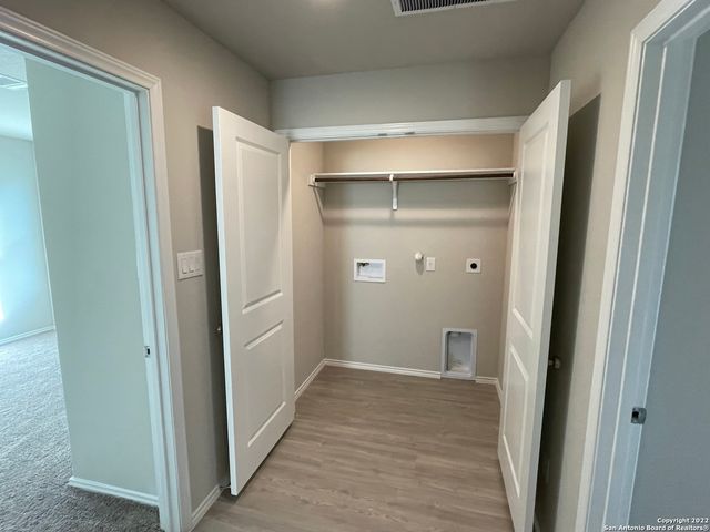 3306 KORNBERG DR, Converse, TX 78109