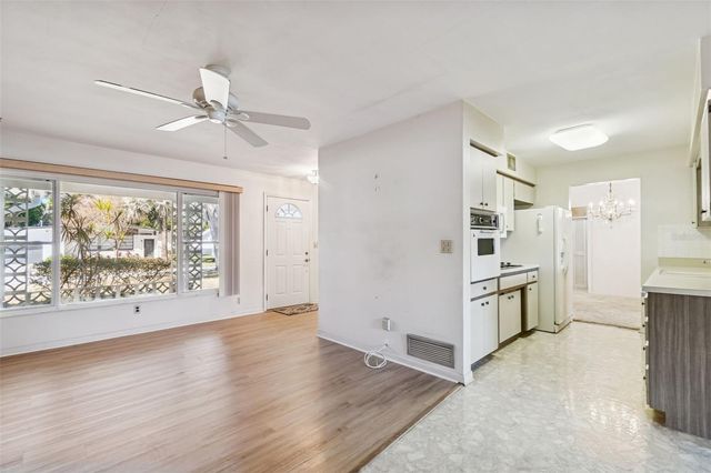 1507 WINDING WAY W, Clearwater, FL 33764