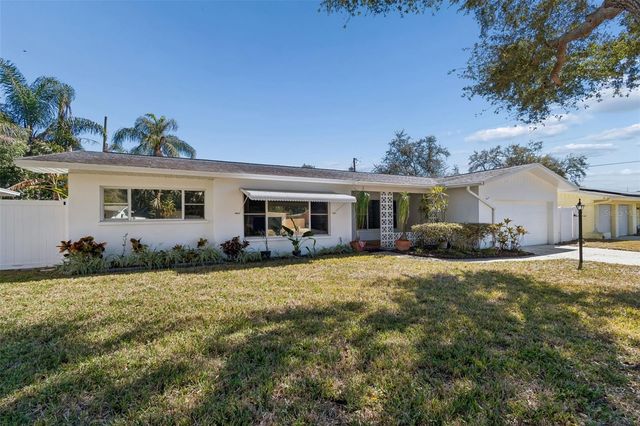 1507 WINDING WAY W, Clearwater, FL 33764