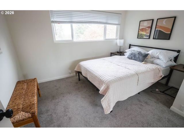 1520 W 28TH Pl, Eugene, OR 97405