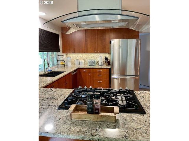 1520 W 28TH Pl, Eugene, OR 97405