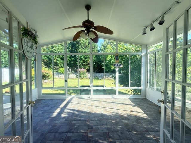 645 Highpoint Way, Mcdonough, GA 30253