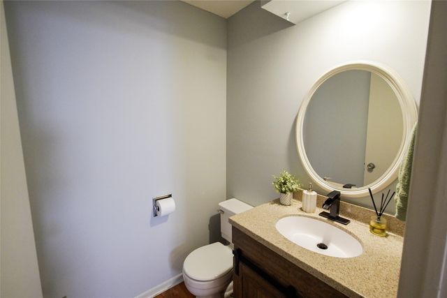 253 52nd Street, West Des Moines, IA 50265