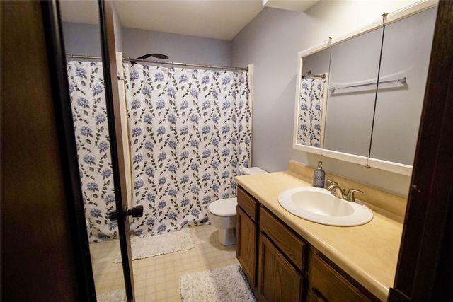 253 52nd Street, West Des Moines, IA 50265
