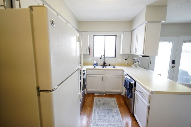 253 52nd Street, West Des Moines, IA 50265
