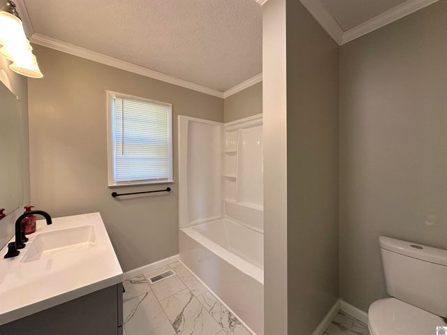 16654 Linton Rd, Cadiz, KY 42211