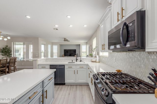 6745 S RACHAEL Way, Gilbert, AZ 85298
