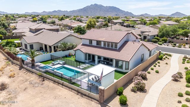 6745 S RACHAEL Way, Gilbert, AZ 85298