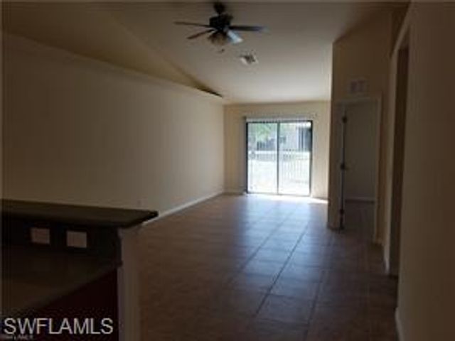 1914 SW 15th PL, Cape Coral, FL 33991