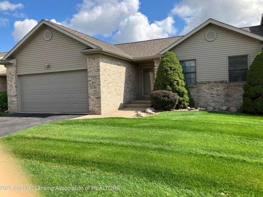 955 Emerald Drive, 35, Charlotte, MI 48813