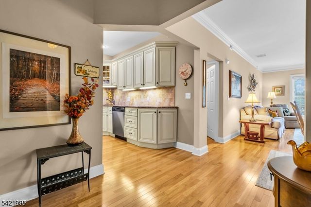 58 Brooklake Road Unit 21 21, Florham Park Boro, NJ 07932