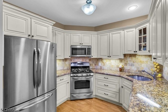 58 Brooklake Road Unit 21 21, Florham Park Boro, NJ 07932