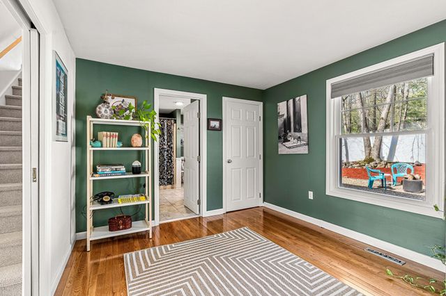 25 Great Hill Drive, Newmarket, NH 03857