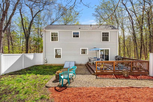 25 Great Hill Drive, Newmarket, NH 03857